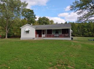4800 Howes Run Rd, Tarentum, PA 15084