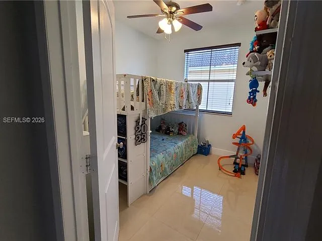 886 SW 149th Ct — Photo 4