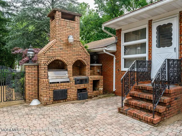 494 Frank Applegate Road, Jackson, NJ 08527