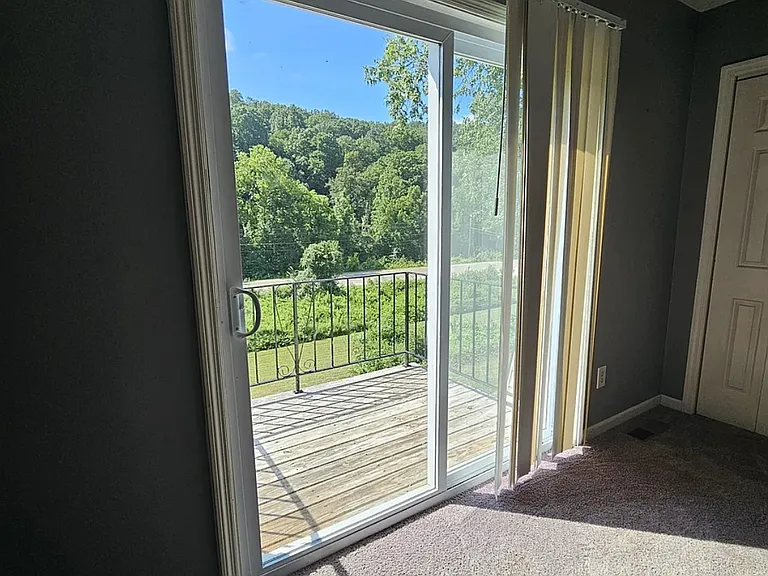 204 Midtown Ln #2 — Photo 9