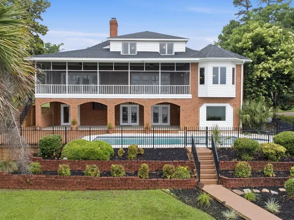 304 Racket Rd, Chapin, SC 29036