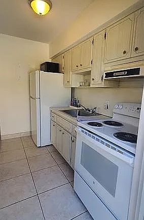 4th image of 2111 NE 42nd Ct APT 1-100