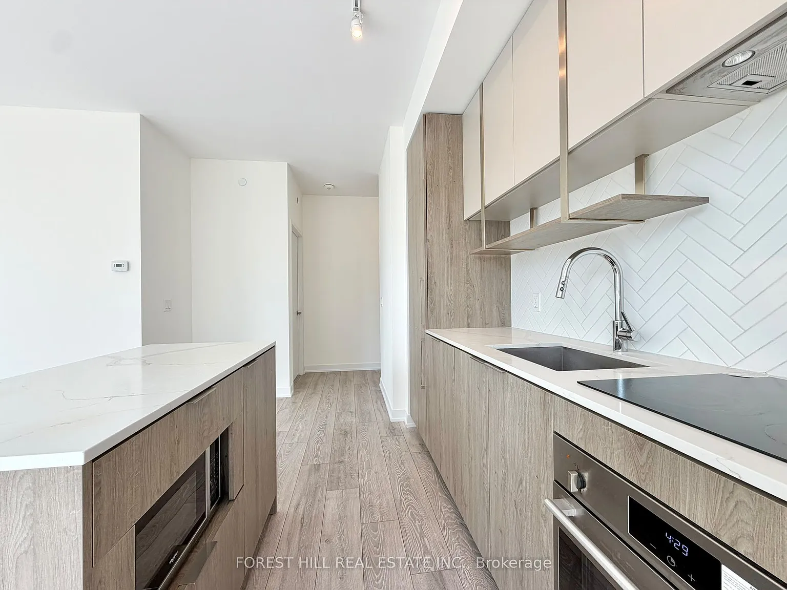 2 bed, $3,000 — Photo 4
