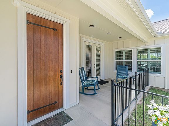 5th image of 108 Dreaming Plum Ln