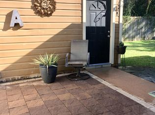 621 Fairbanks St, Houston, TX 77009