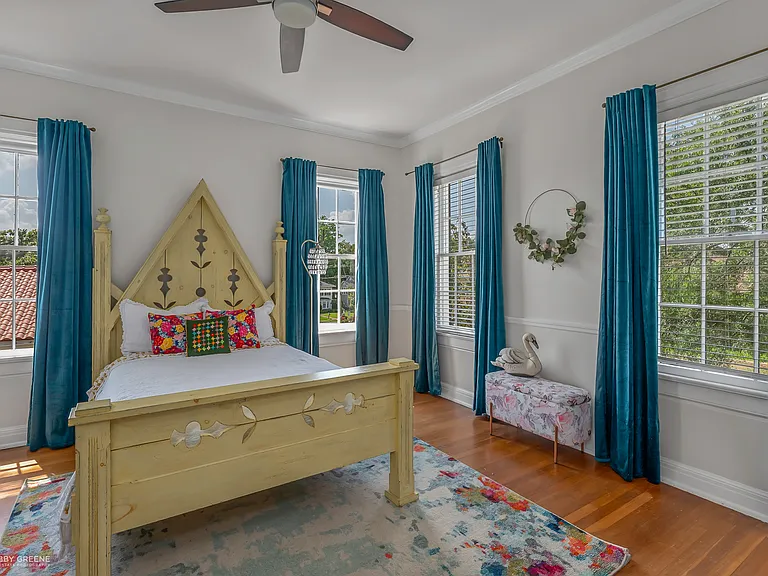 539 Atkins Ave — Photo 24