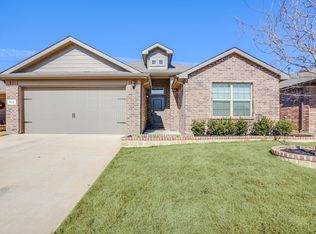 825 Walls Blvd, Crowley, TX 76036