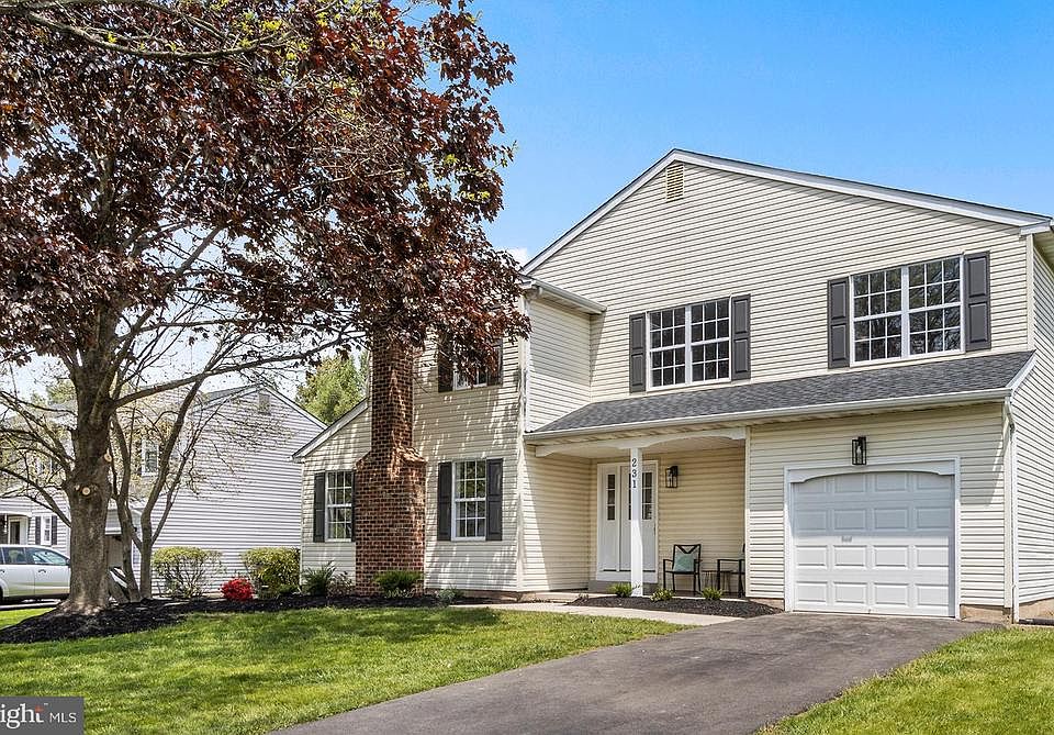1st image of 231 Burgundy Ln