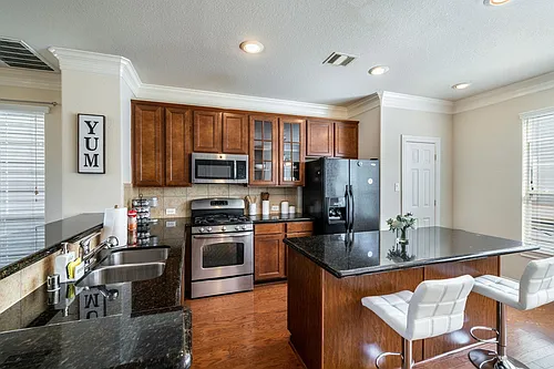 3210 Clearview Cir #0 Photo 1