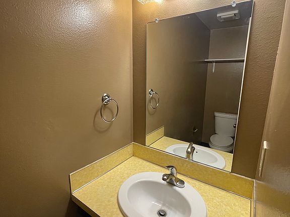 4th image of 3834 NW Chemult Pl