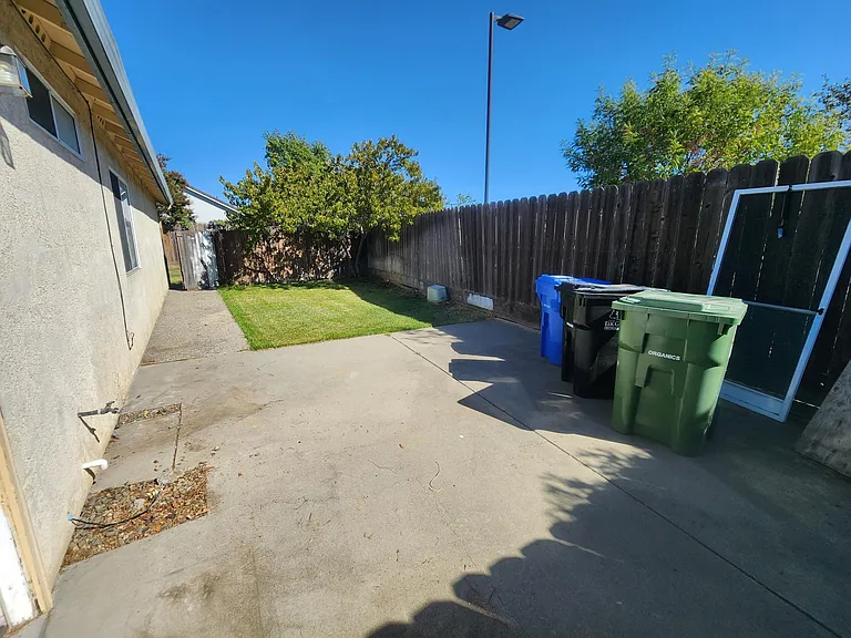 9049 Stinson Beach Way — Photo 11