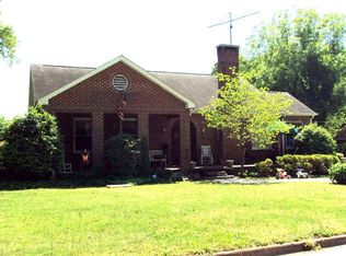 419 Stanley Ave, Greenwood, SC 29649
