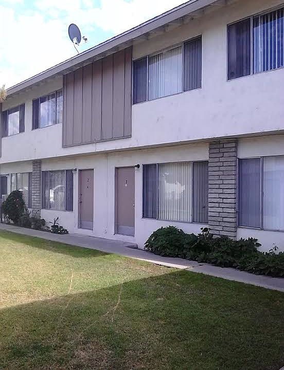 2nd image of 109 S Lincoln Ave APT 2