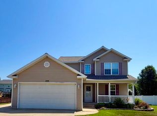 1566 Gander Hill Dr, Holt, MI 48842