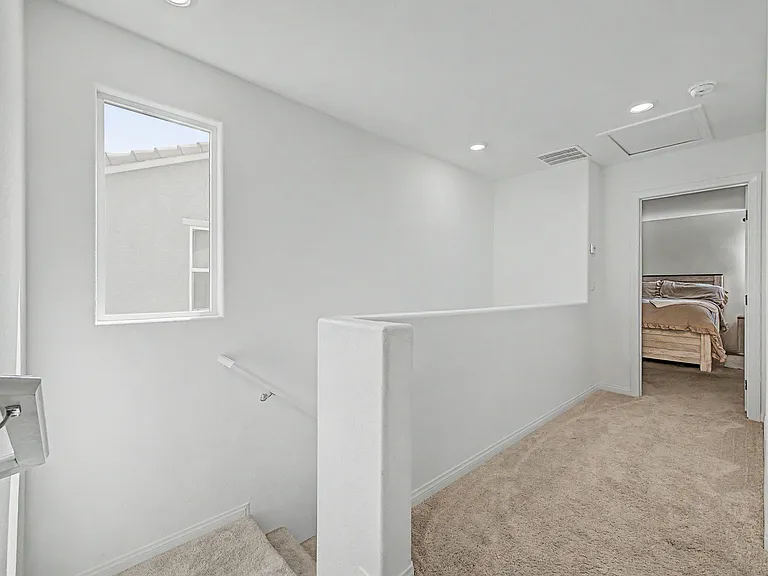 9963 Ravenswood Peak Ave — Photo 24