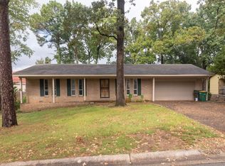 11814 Ashwood Dr, Little Rock, AR 72211