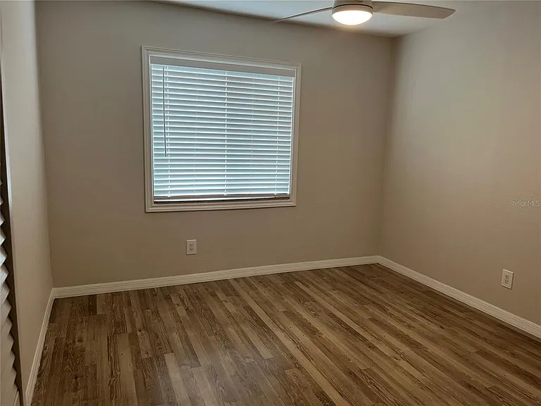 528 Golden Raintree Pl — Photo 24