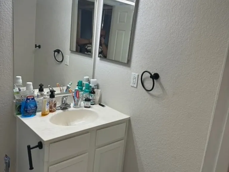 1336 E Mountain View Rd #202 — Photo 15