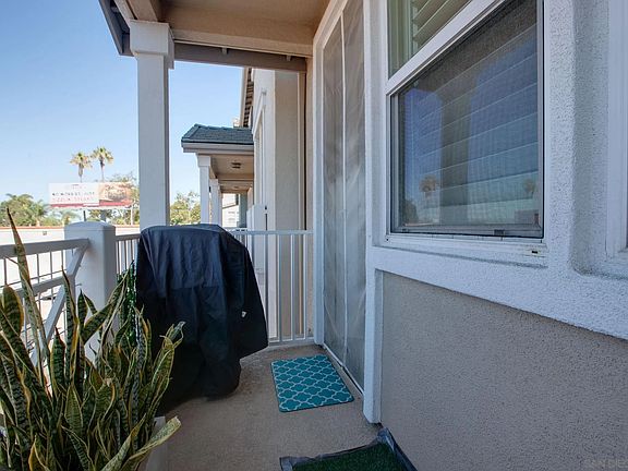 3rd image of 3030 Beachwood Bluff Way