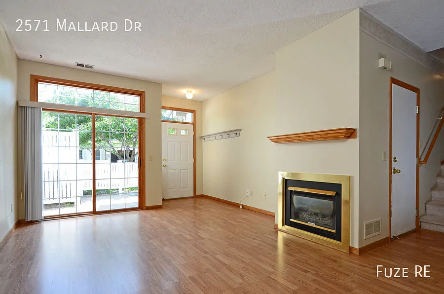 Building Photo - 2571 Mallard Dr