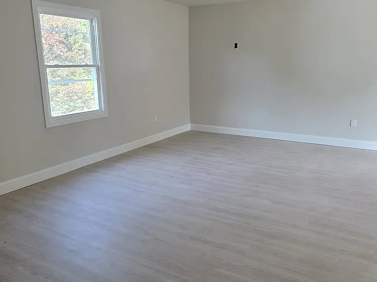 301 N Genoa Ave — Photo 17