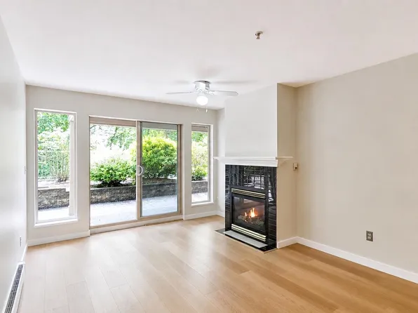 33478 Roberts Ave #105, Abbotsford, BC V2S 8E1