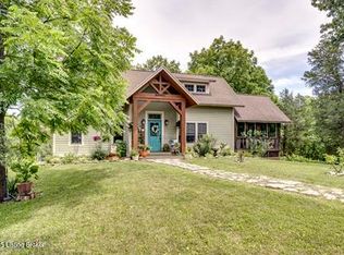 957 Smith Ln, Bedford, KY 40006