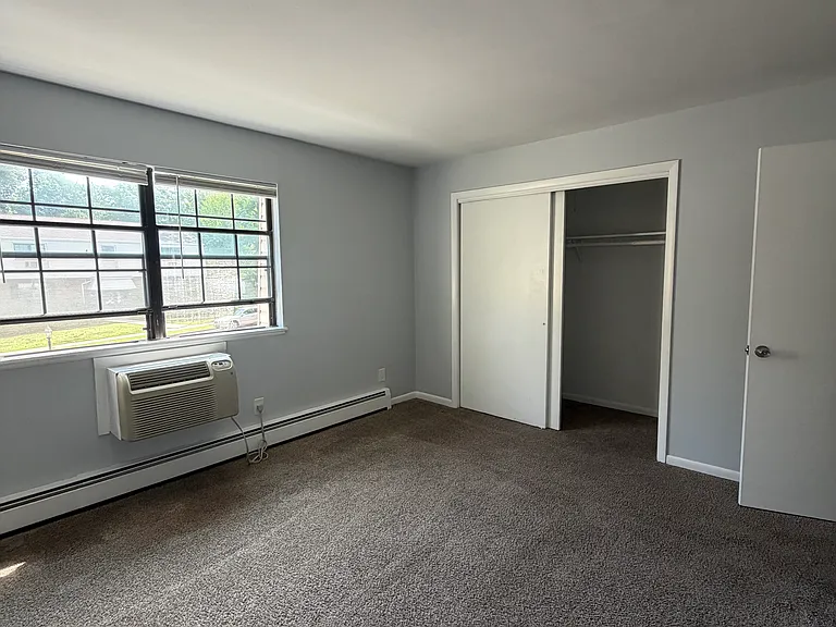 27 Enid St #27 — Photo 7
