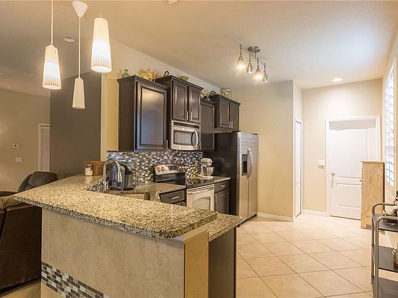 5th image of 2703 Holly Bluff Ct