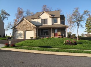 157 Whippoorwill Ln, Hummelstown, PA 17036