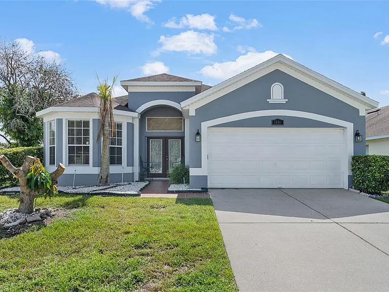 3180 Stonehurst Cir — Photo 1