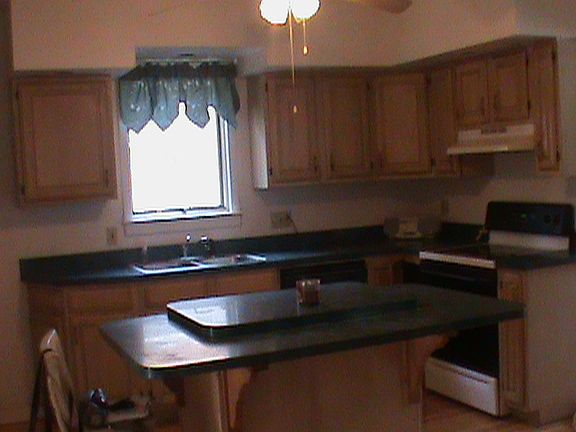 2nd image of 1558 Taylor Ave