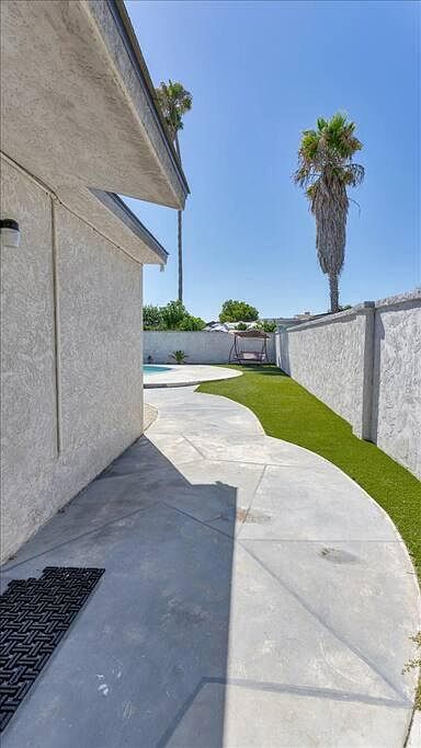 1st image of 5064 Diane Ave