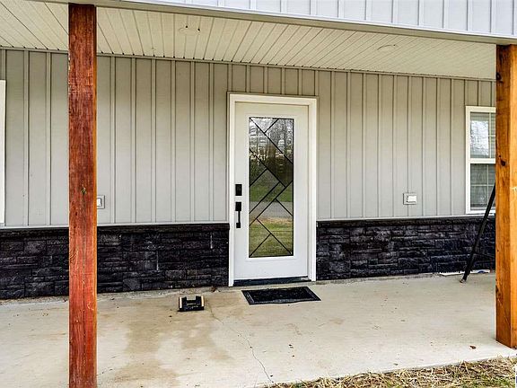 4th image of 2056 Joy Dr