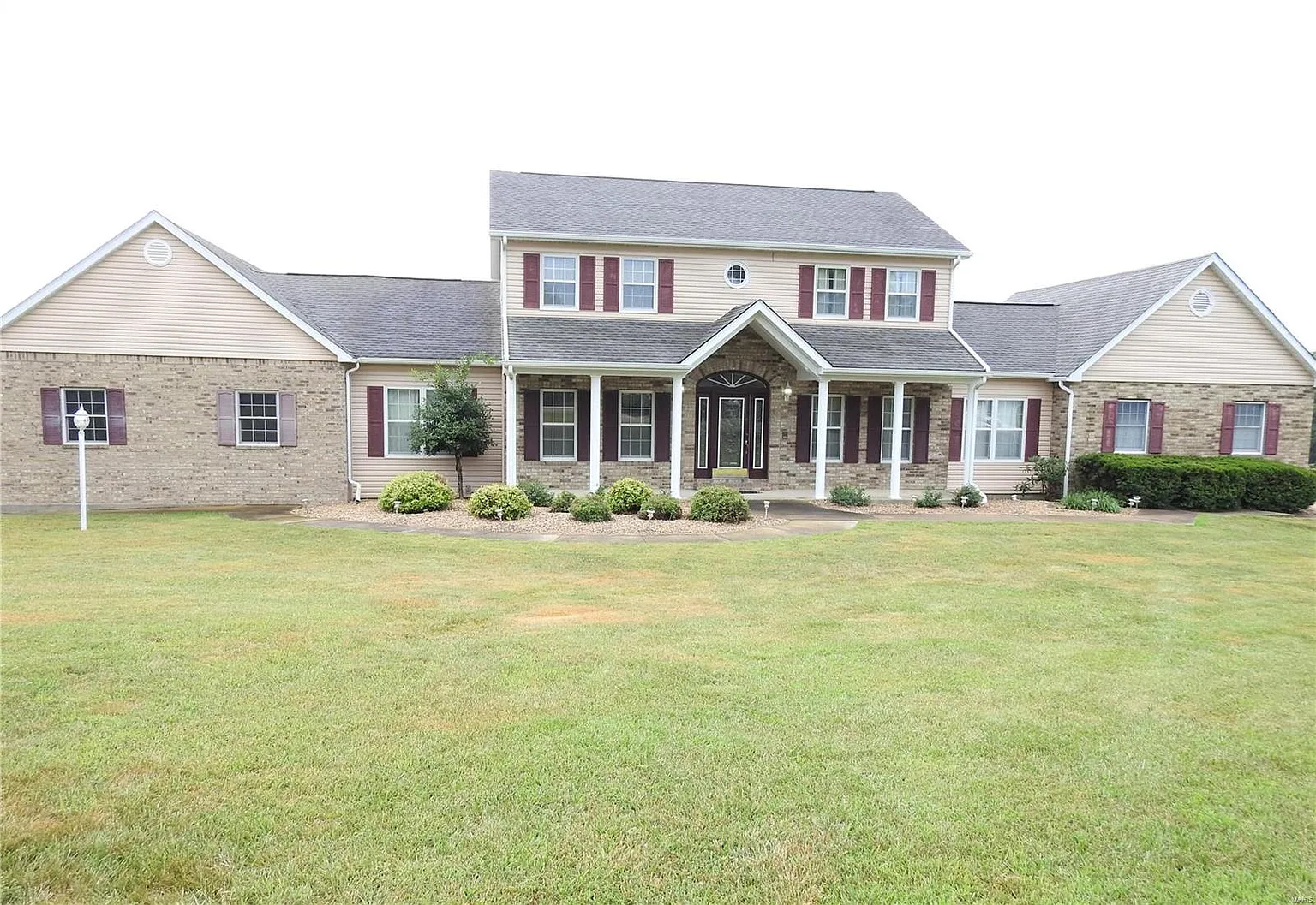 10650 Larson Ln photo 1