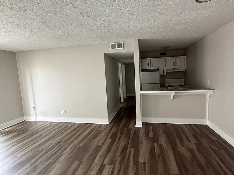 4401 Patton Rd SW #1 — Photo 1