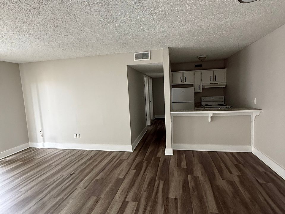 1st image of 4401 Patton Rd SW APT 1