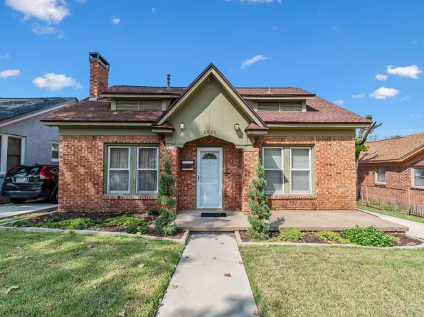 2825 W 12th St, Dallas, TX 75211