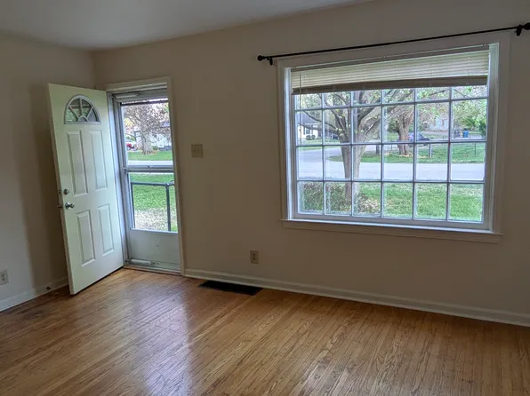 2236 E 69th St, Indianapolis, IN 46220