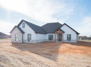 11866 Tara Ln, Lindale, TX 75771