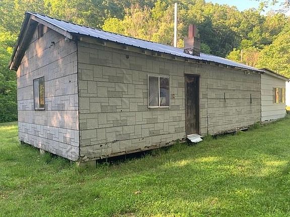 2nd image of 9755 Big Valley Rd