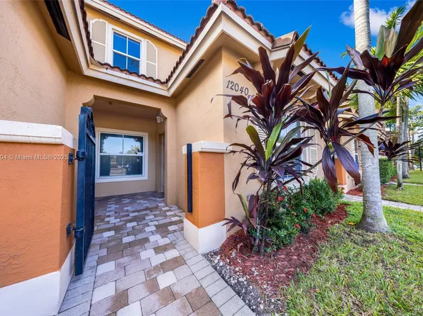 12040 SW 28th St #406-4, Hollywood, FL 33025