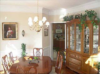 4th image of 513 Grimes Dr