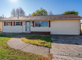 130 W Bruce St, Salem, IN 47167