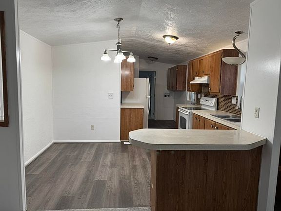 5th image of 155 Hillcrest Ave Trailer 48
