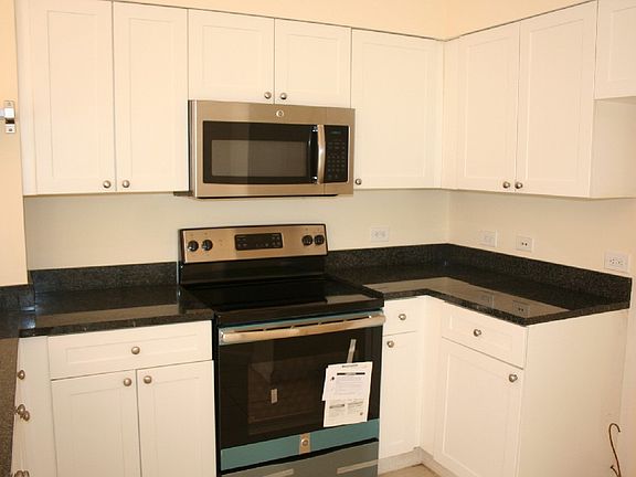 3rd image of 300 Mamaroneck Ave APT 110