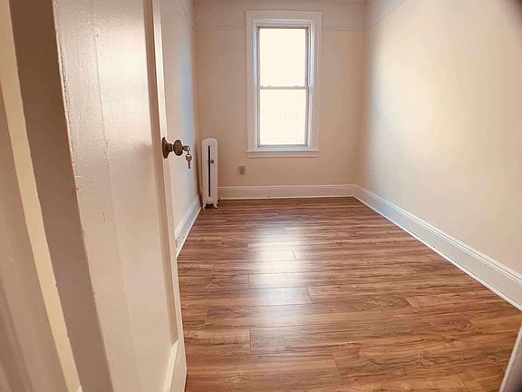 2nd image of 21-31 29th St #20