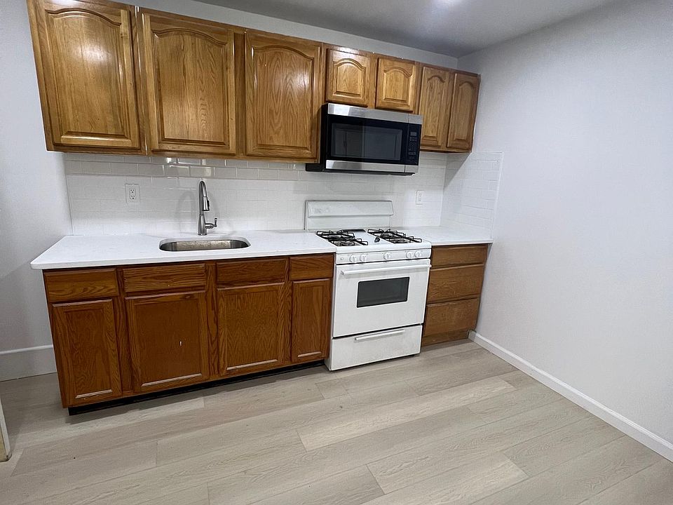 1st image of 1638 S 15th St Floor 1