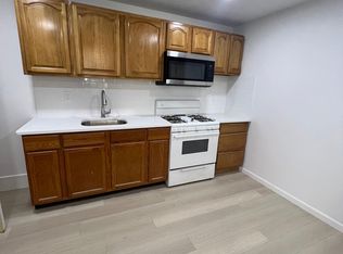 1638 S 15th St FLOOR 1, Philadelphia, PA 19145