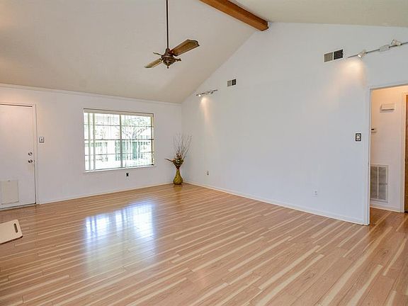 3rd image of 2311 Goodrich St